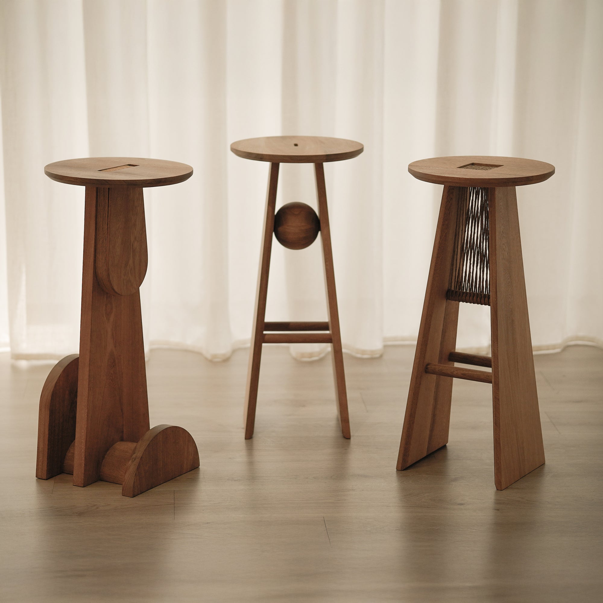 Basurto Bar Stool 01