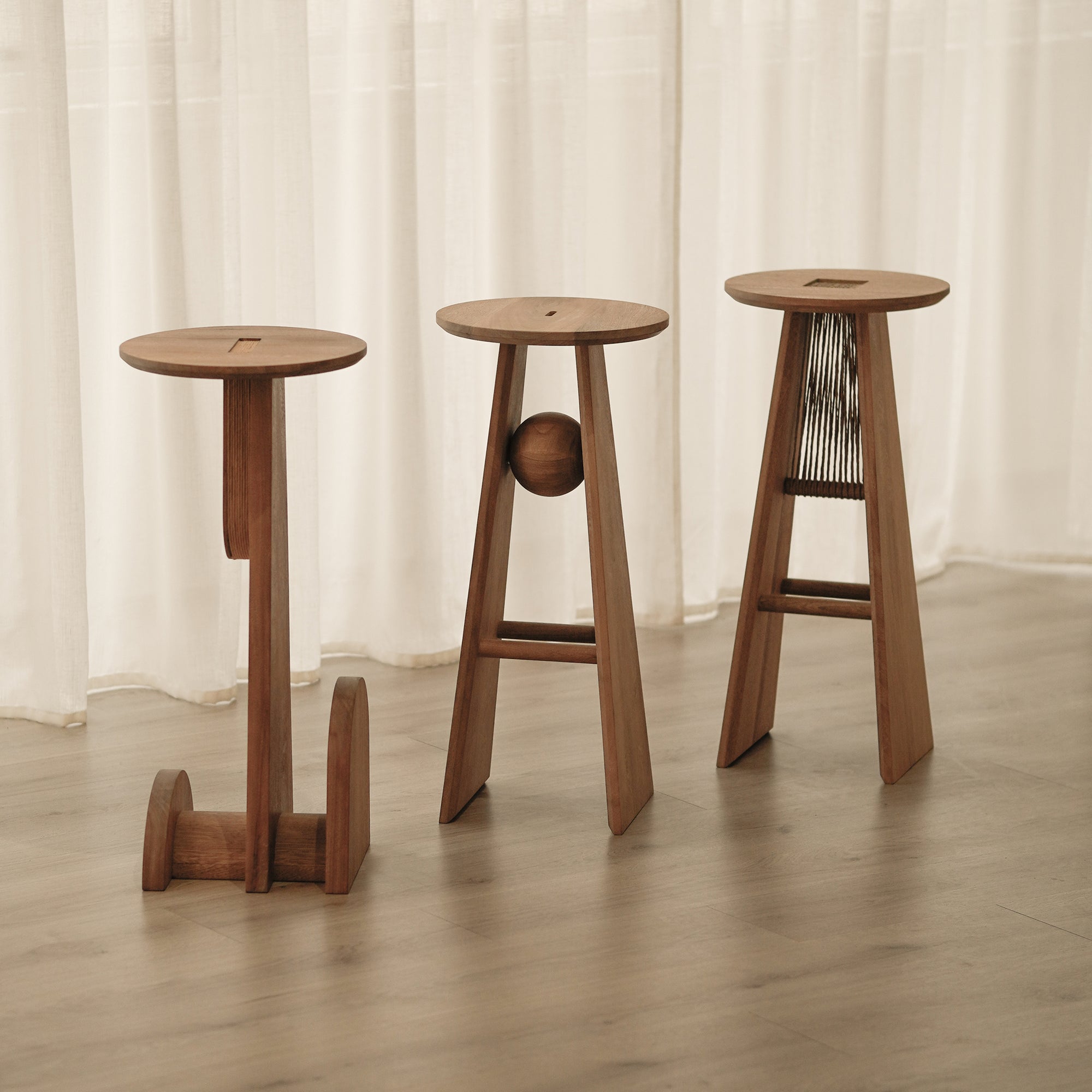 Basurto Bar Stool 01