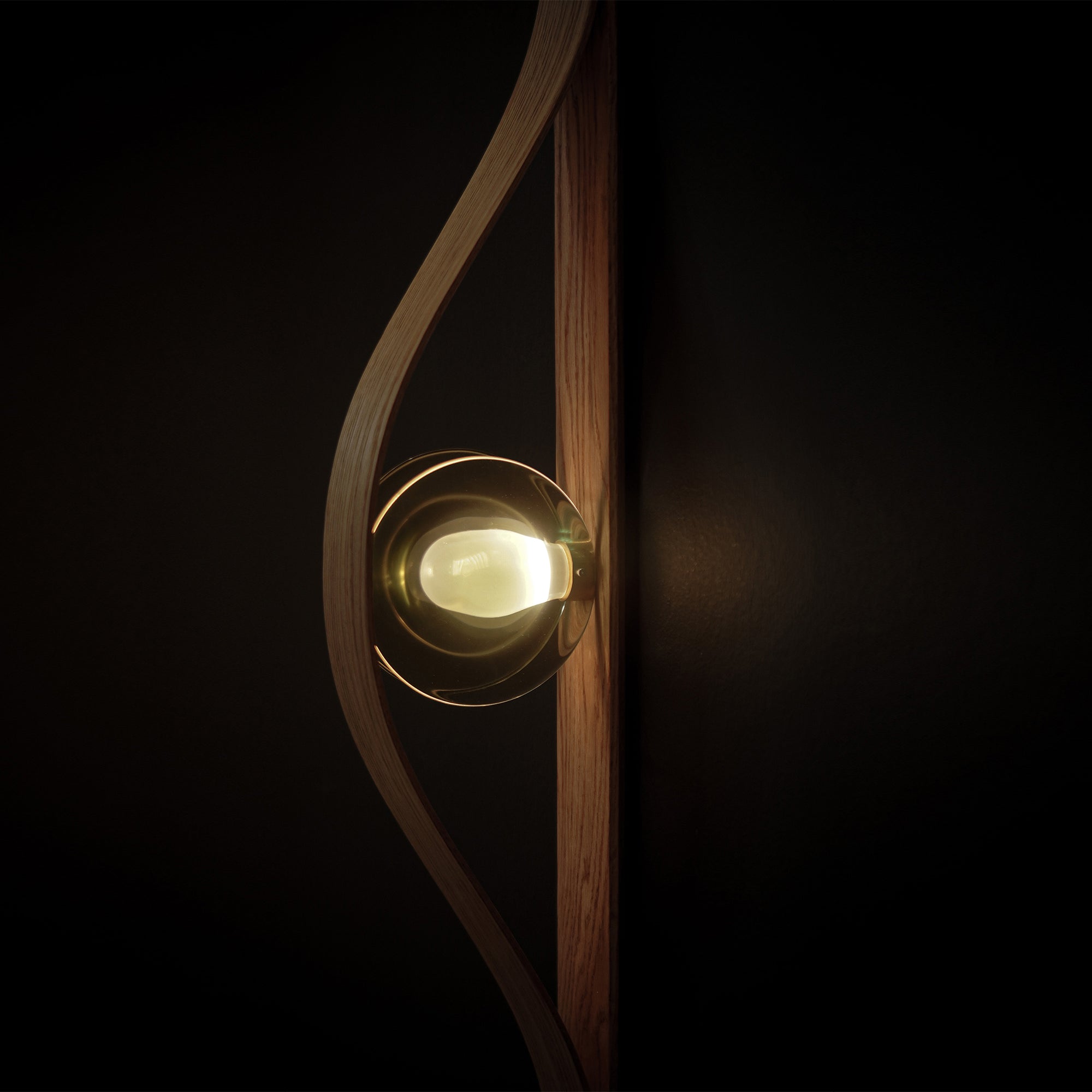 Fibra Wall Lamp